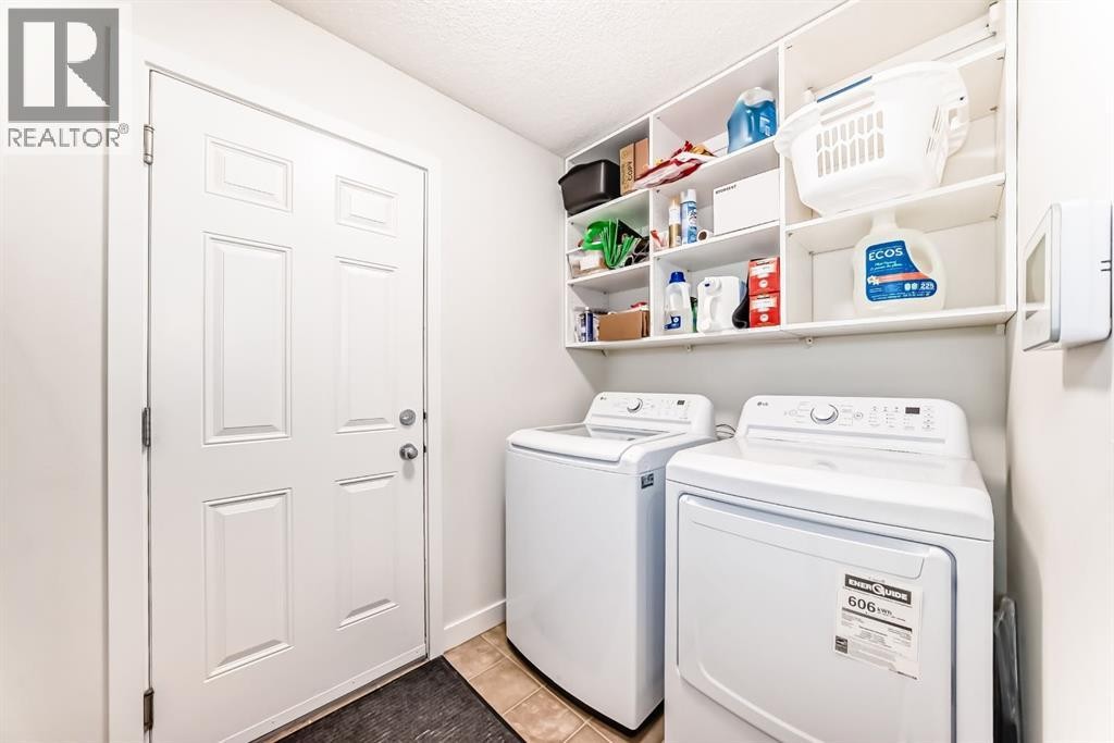 












799 Tuscany Drive NW

,
Calgary,




Alberta
T3L3A4

