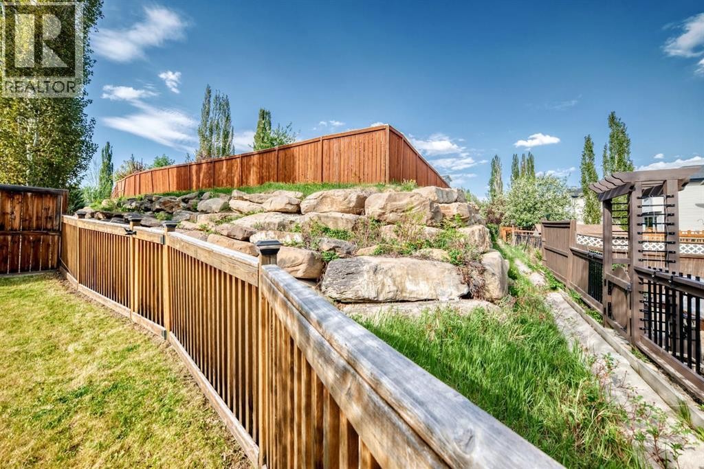 












799 Tuscany Drive NW

,
Calgary,




Alberta
T3L3A4

