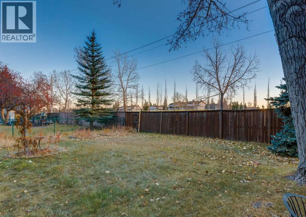 












63 Brookpark Crescent SW

,
Calgary,




Alberta
T2W2W6

