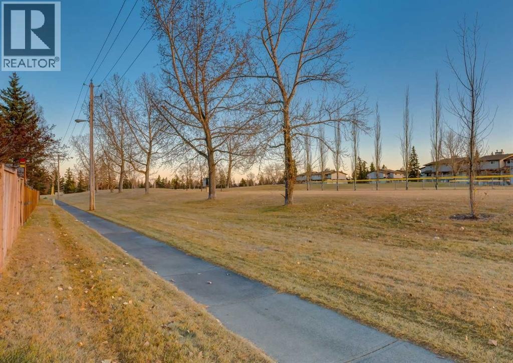 












63 Brookpark Crescent SW

,
Calgary,




Alberta
T2W2W6

