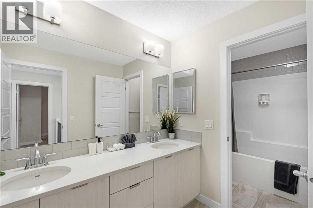 












89 Sage Bluff Rise NW

,
Calgary,




Alberta
T3R1T4

