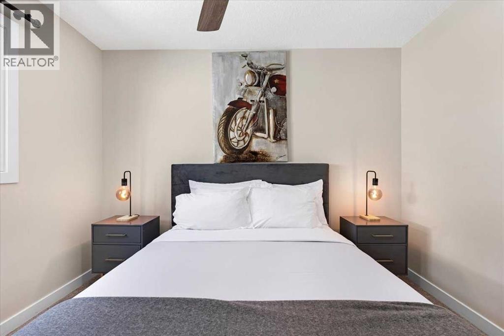 












89 Sage Bluff Rise NW

,
Calgary,




Alberta
T3R1T4

