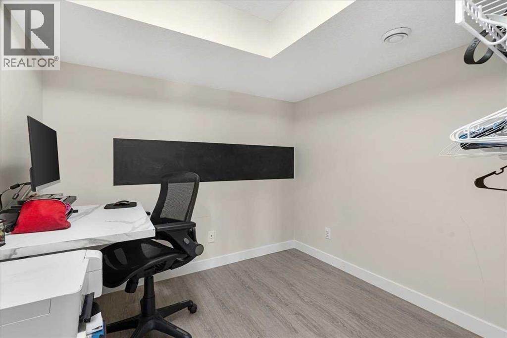 












89 Sage Bluff Rise NW

,
Calgary,




Alberta
T3R1T4

