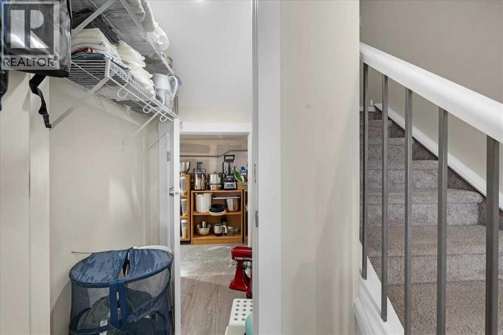 












89 Sage Bluff Rise NW

,
Calgary,




Alberta
T3R1T4

