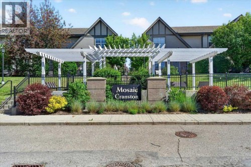 A well-maintained and lovely complex