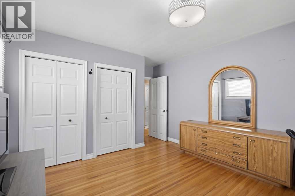 












2808 19 Street NW

,
Calgary,




Alberta
T2M3V8

