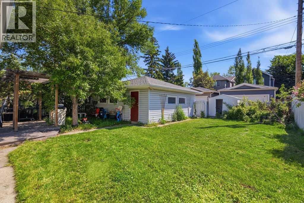 












2808 19 Street NW

,
Calgary,




Alberta
T2M3V8

