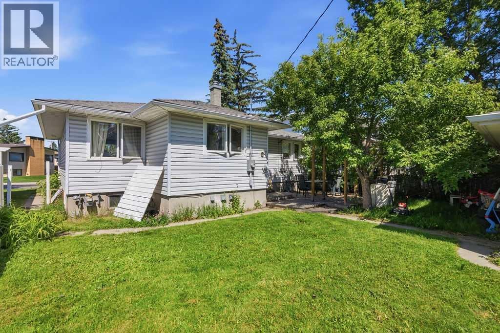 












2808 19 Street NW

,
Calgary,




Alberta
T2M3V8

