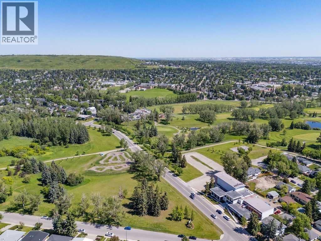 












2808 19 Street NW

,
Calgary,




Alberta
T2M3V8

