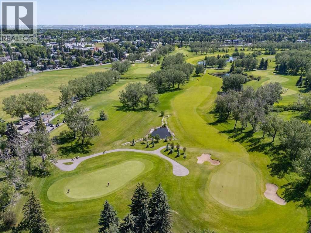 












2808 19 Street NW

,
Calgary,




Alberta
T2M3V8

