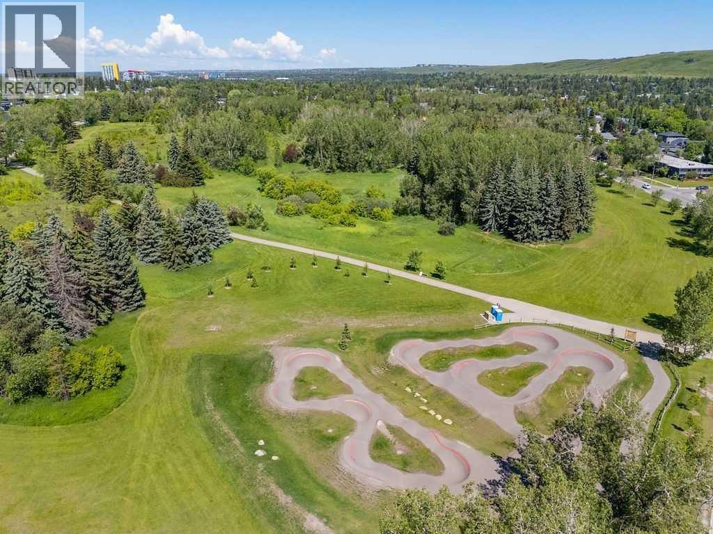 












2808 19 Street NW

,
Calgary,




Alberta
T2M3V8

