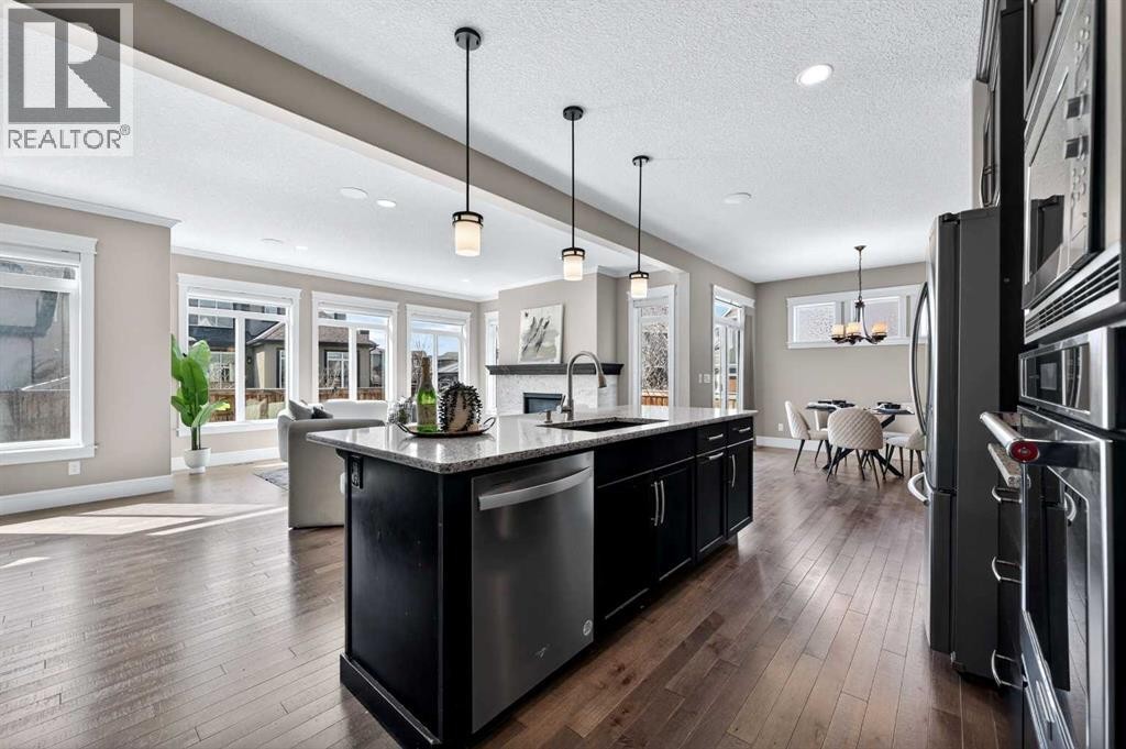 












248 Marquis Landing SE

,
Calgary,




Alberta
T3M2H3

