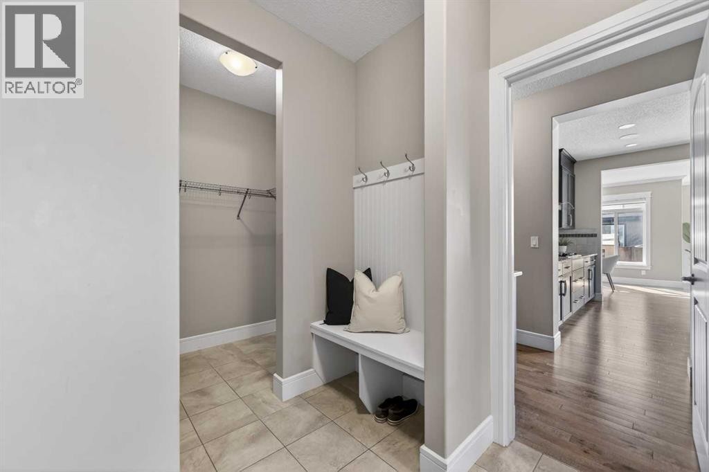 












248 Marquis Landing SE

,
Calgary,




Alberta
T3M2H3

