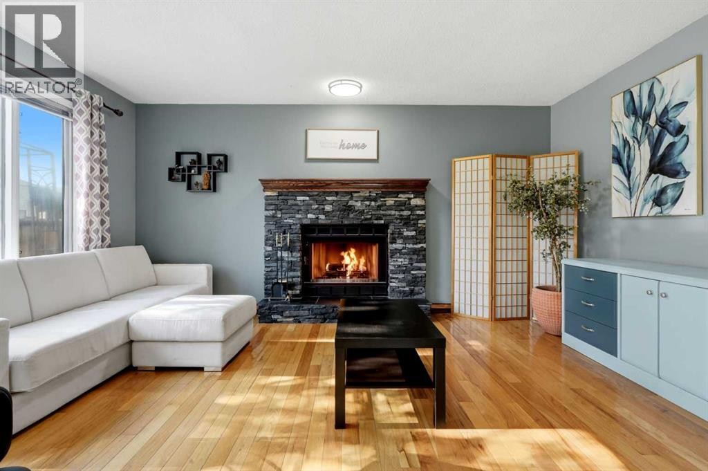 












175 Shannon Circle SW

,
Calgary,




Alberta
T2Y2L1


