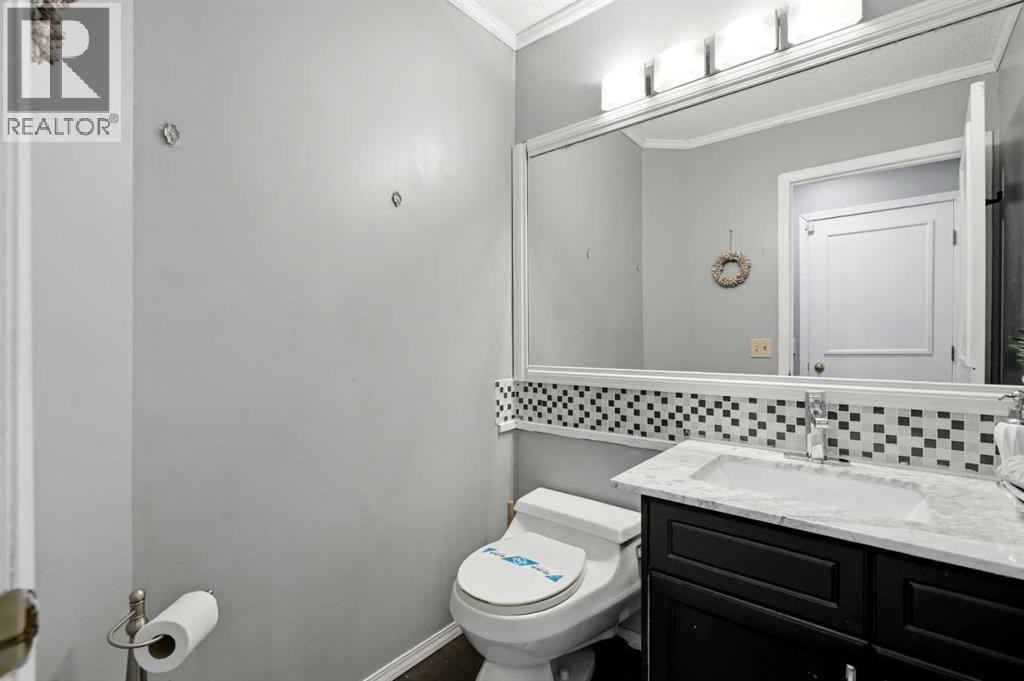 












175 Shannon Circle SW

,
Calgary,




Alberta
T2Y2L1

