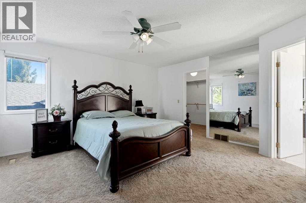 












175 Shannon Circle SW

,
Calgary,




Alberta
T2Y2L1

