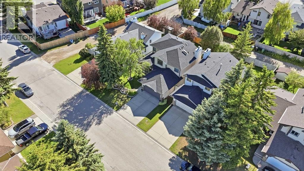 












175 Shannon Circle SW

,
Calgary,




Alberta
T2Y2L1


