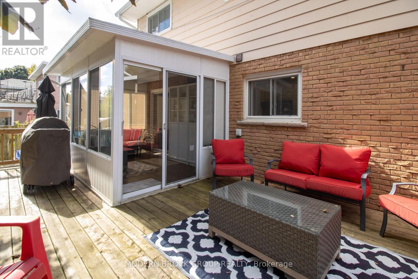 












1333 BRIARWOOD DRIVE

,
Brockville,




Ontario
K6V6E2

