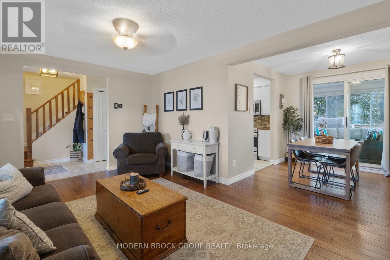 












1333 BRIARWOOD DRIVE

,
Brockville,




Ontario
K6V6E2

