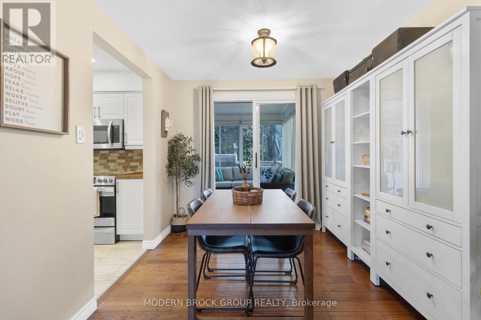 












1333 BRIARWOOD DRIVE

,
Brockville,




Ontario
K6V6E2

