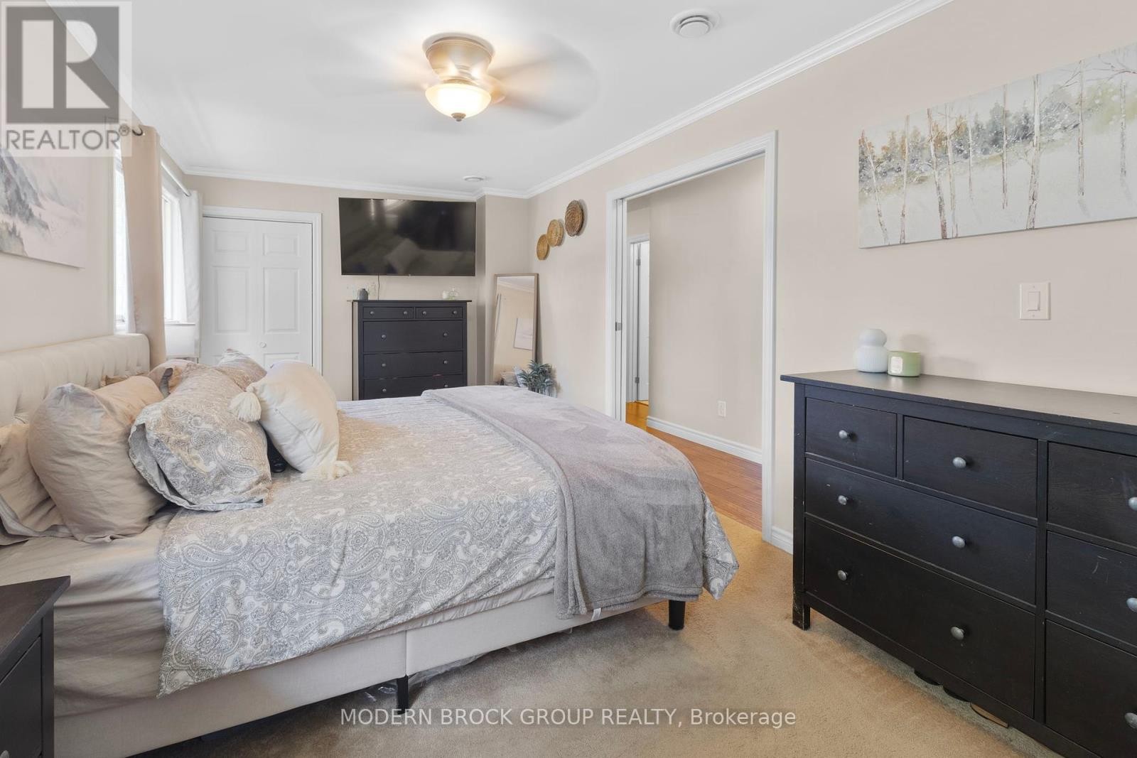 












1333 BRIARWOOD DRIVE

,
Brockville,




Ontario
K6V6E2

