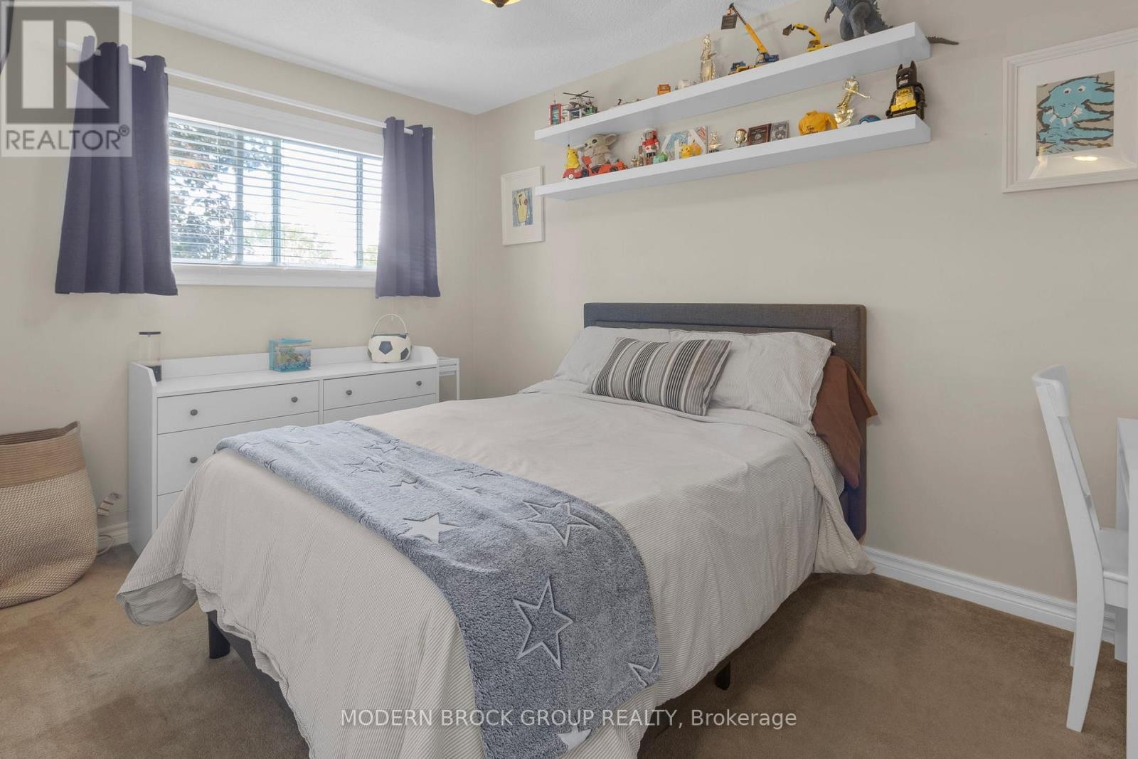 












1333 BRIARWOOD DRIVE

,
Brockville,




Ontario
K6V6E2

