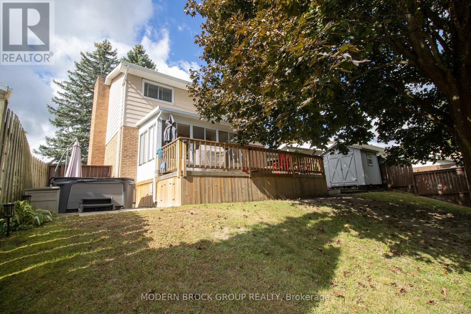 












1333 BRIARWOOD DRIVE

,
Brockville,




Ontario
K6V6E2

