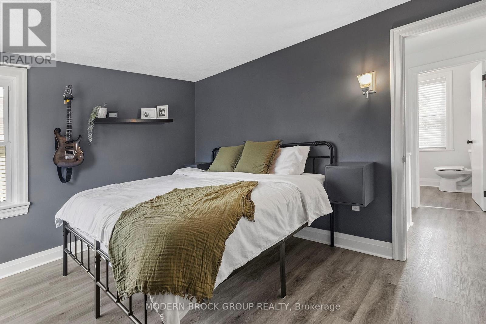 












493 DIBBLE STREET W

,
Prescott,




Ontario
K0E1T0

