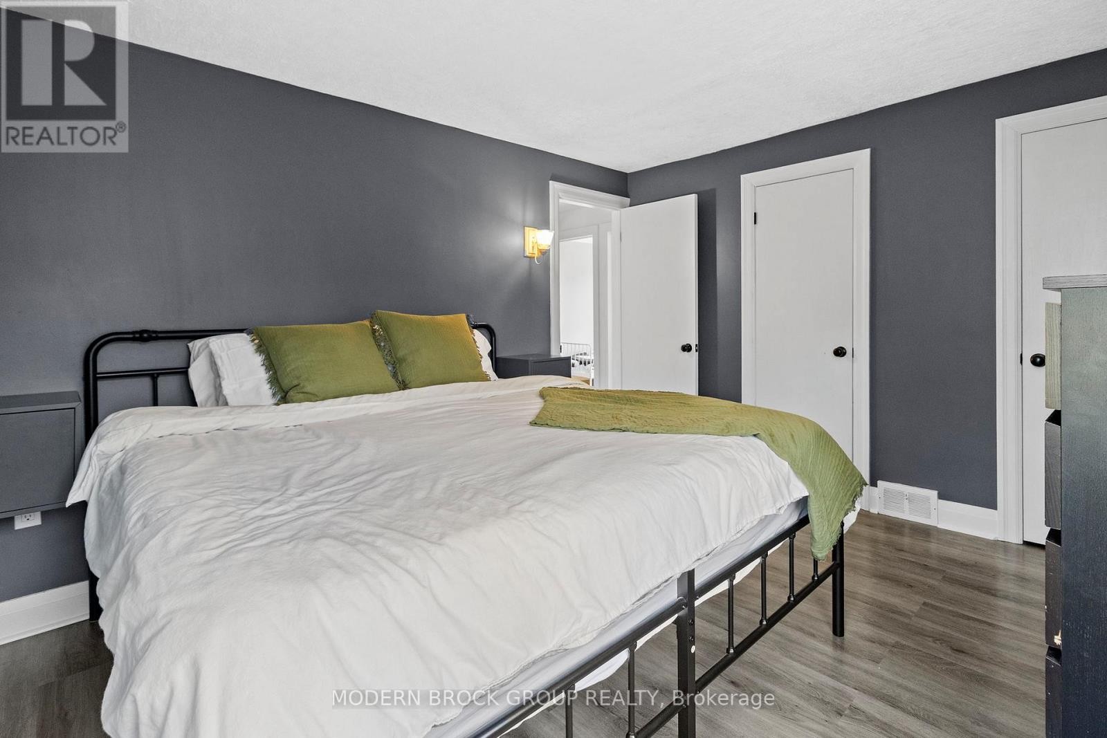 












493 DIBBLE STREET W

,
Prescott,




Ontario
K0E1T0

