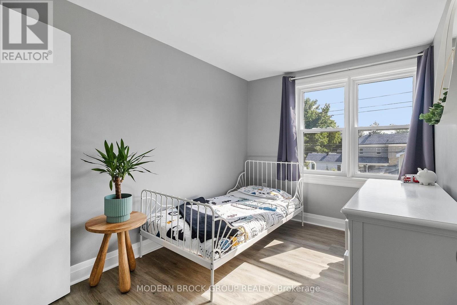 












493 DIBBLE STREET W

,
Prescott,




Ontario
K0E1T0

