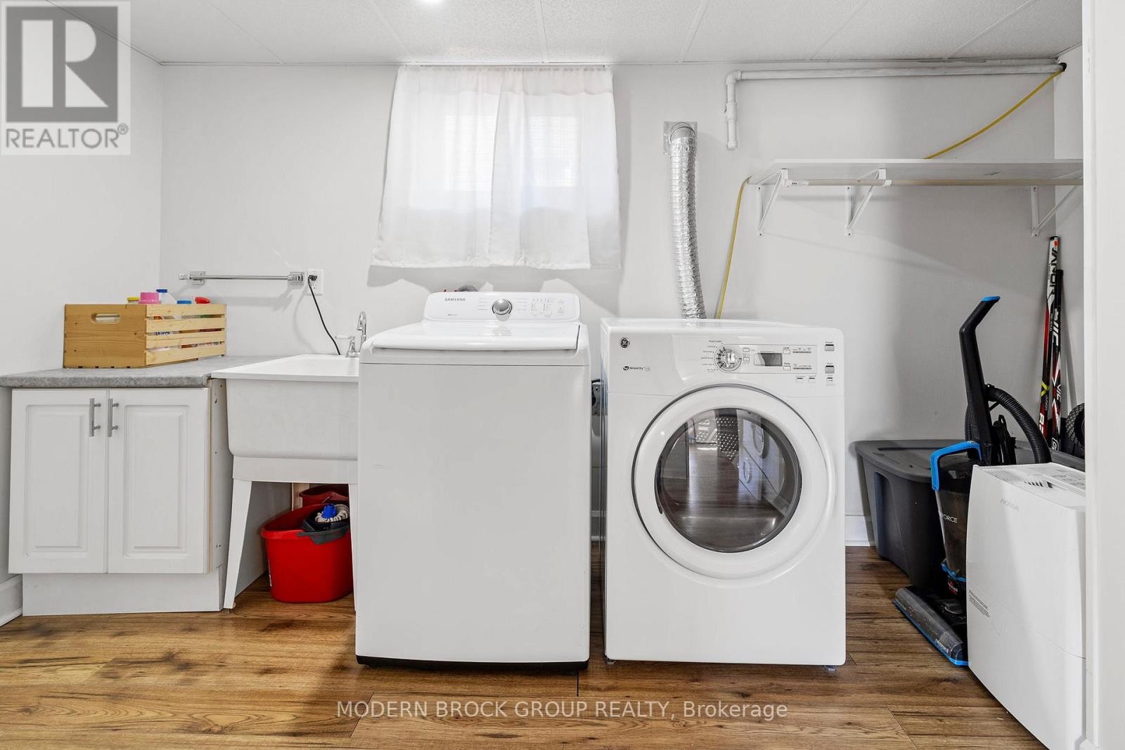 












493 DIBBLE STREET W

,
Prescott,




Ontario
K0E1T0

