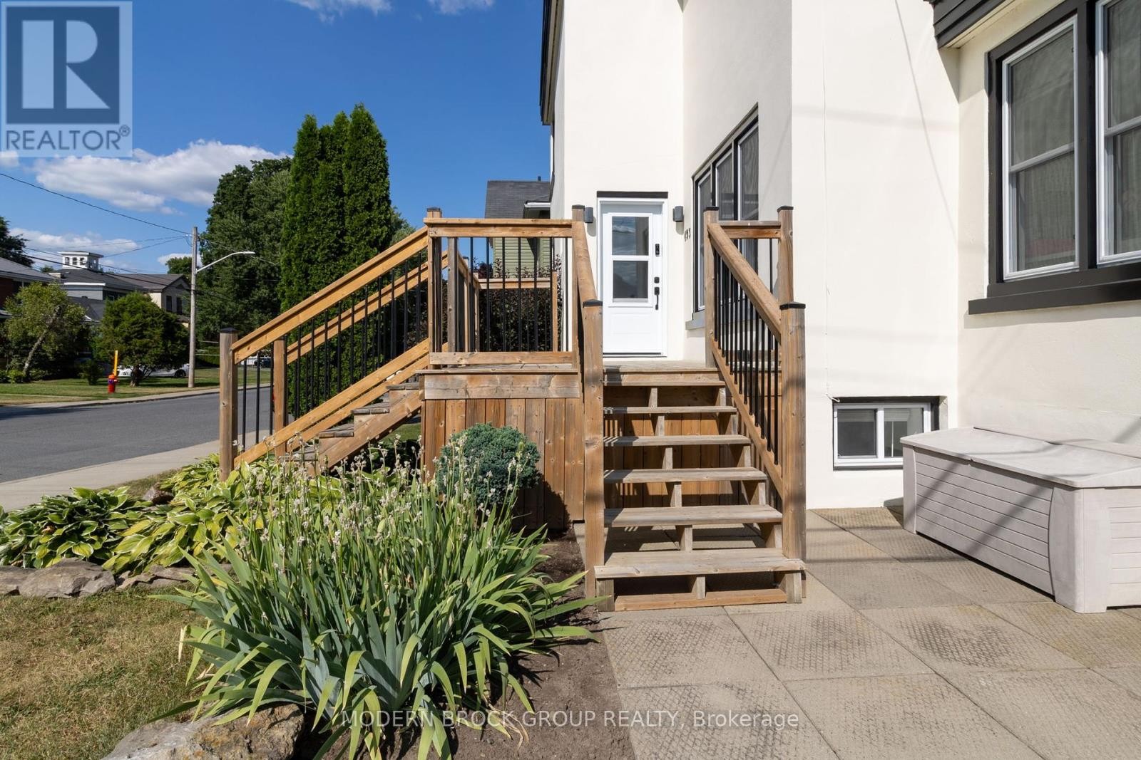












493 DIBBLE STREET W

,
Prescott,




Ontario
K0E1T0

