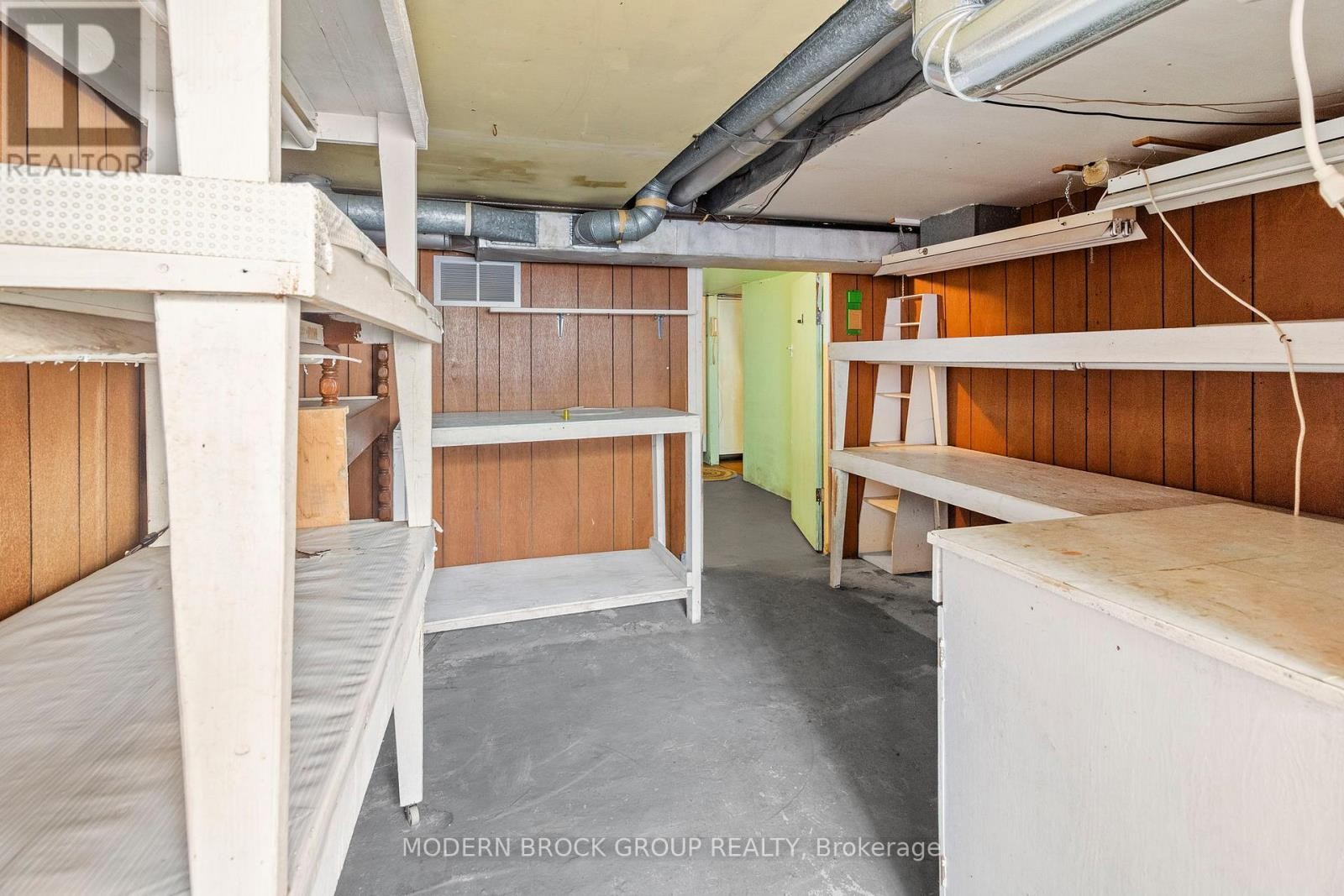 












35 BROADWAY AVENUE

,
Brockville,




Ontario
K6V1T9

