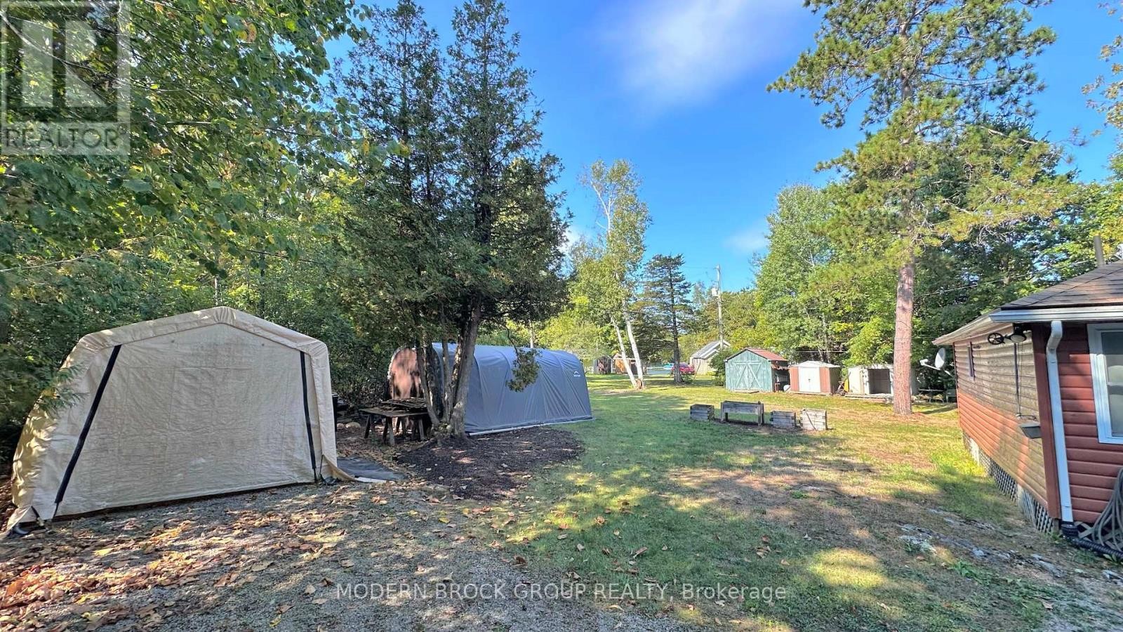 












1221 LB12 ROAD

,
Rideau Lakes,




Ontario
K0E1G0

