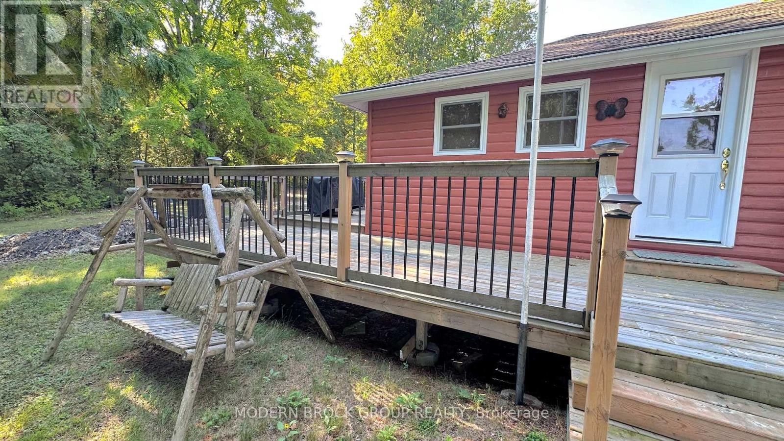 












1221 LB12 ROAD

,
Rideau Lakes,




Ontario
K0E1G0


