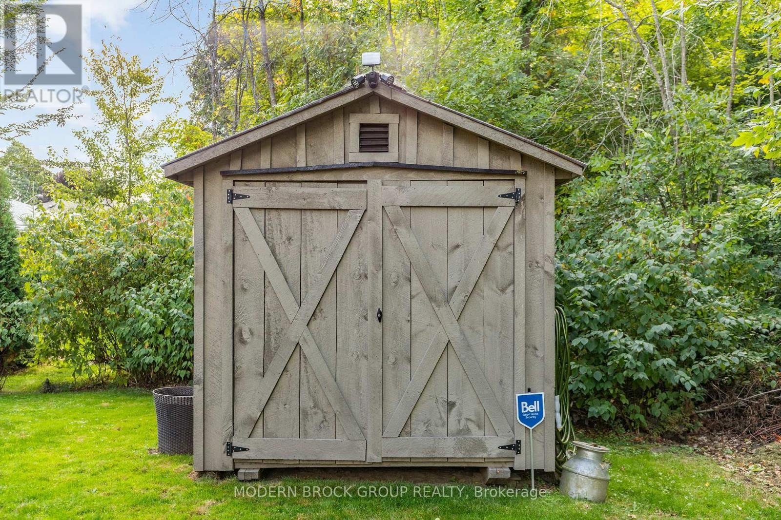 












1021 KINGSWOOD STREET

,
Brockville,




Ontario
K6V7G1

