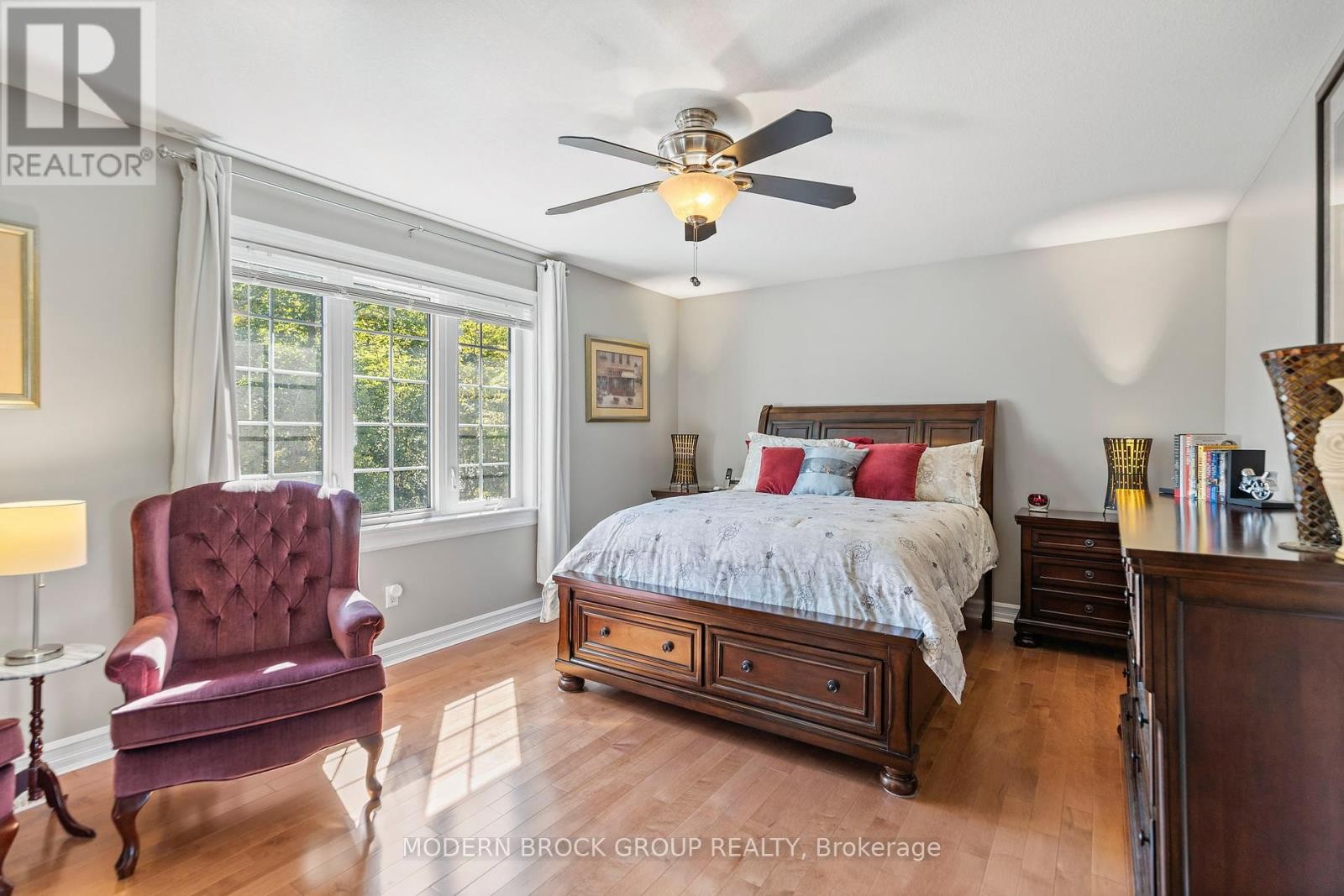 












1021 KINGSWOOD STREET

,
Brockville,




Ontario
K6V7G1

