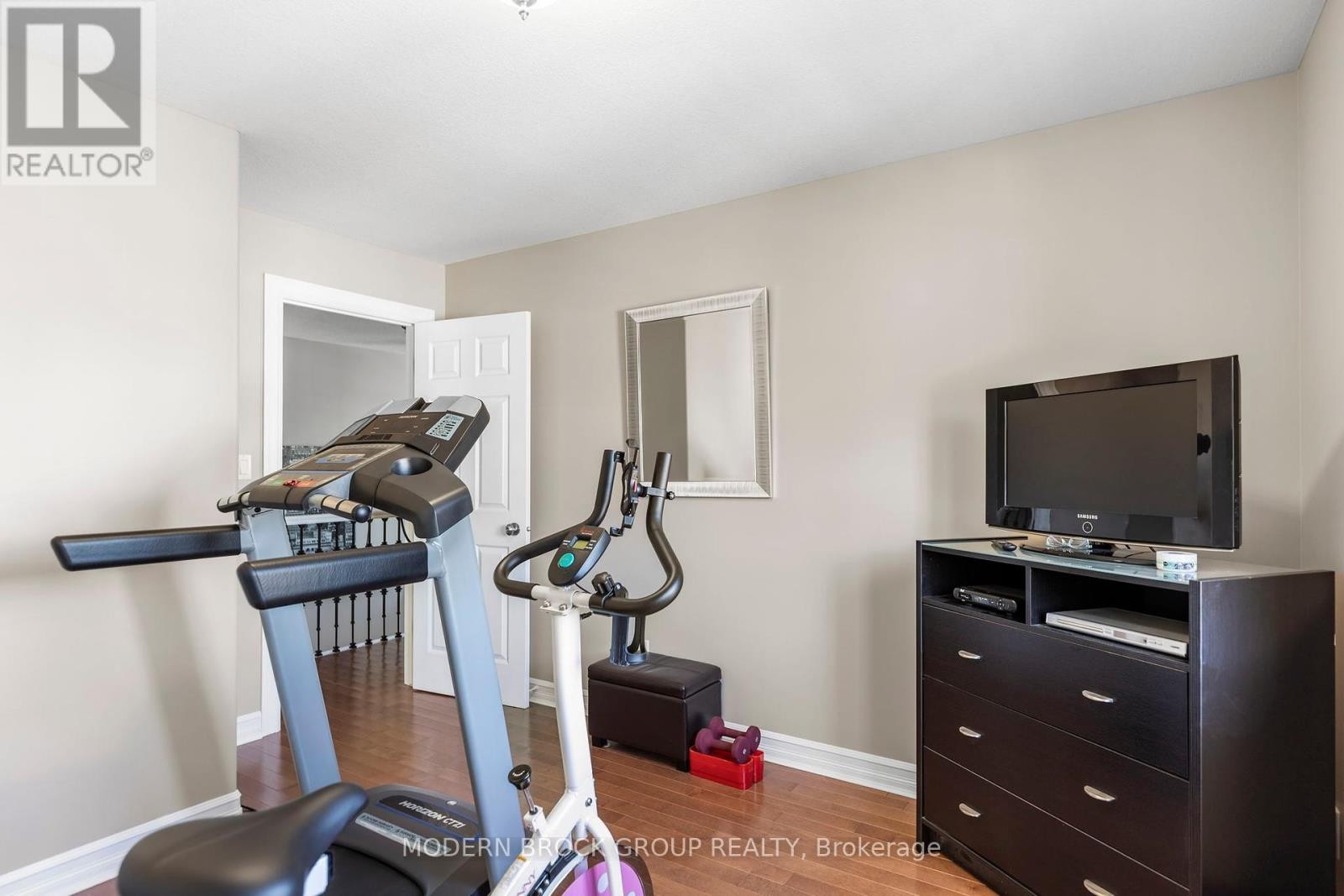 












1021 KINGSWOOD STREET

,
Brockville,




Ontario
K6V7G1

