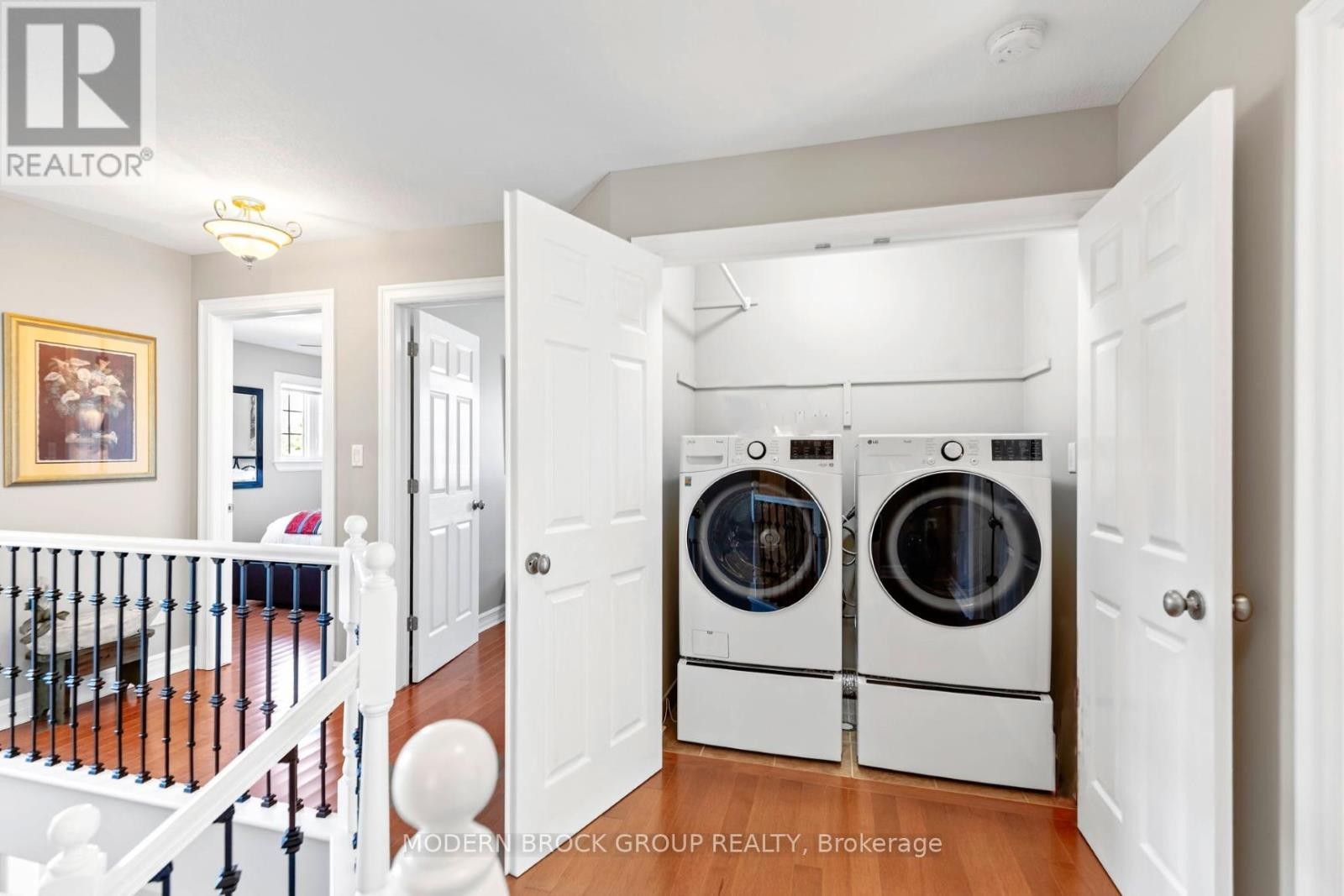 












1021 KINGSWOOD STREET

,
Brockville,




Ontario
K6V7G1

