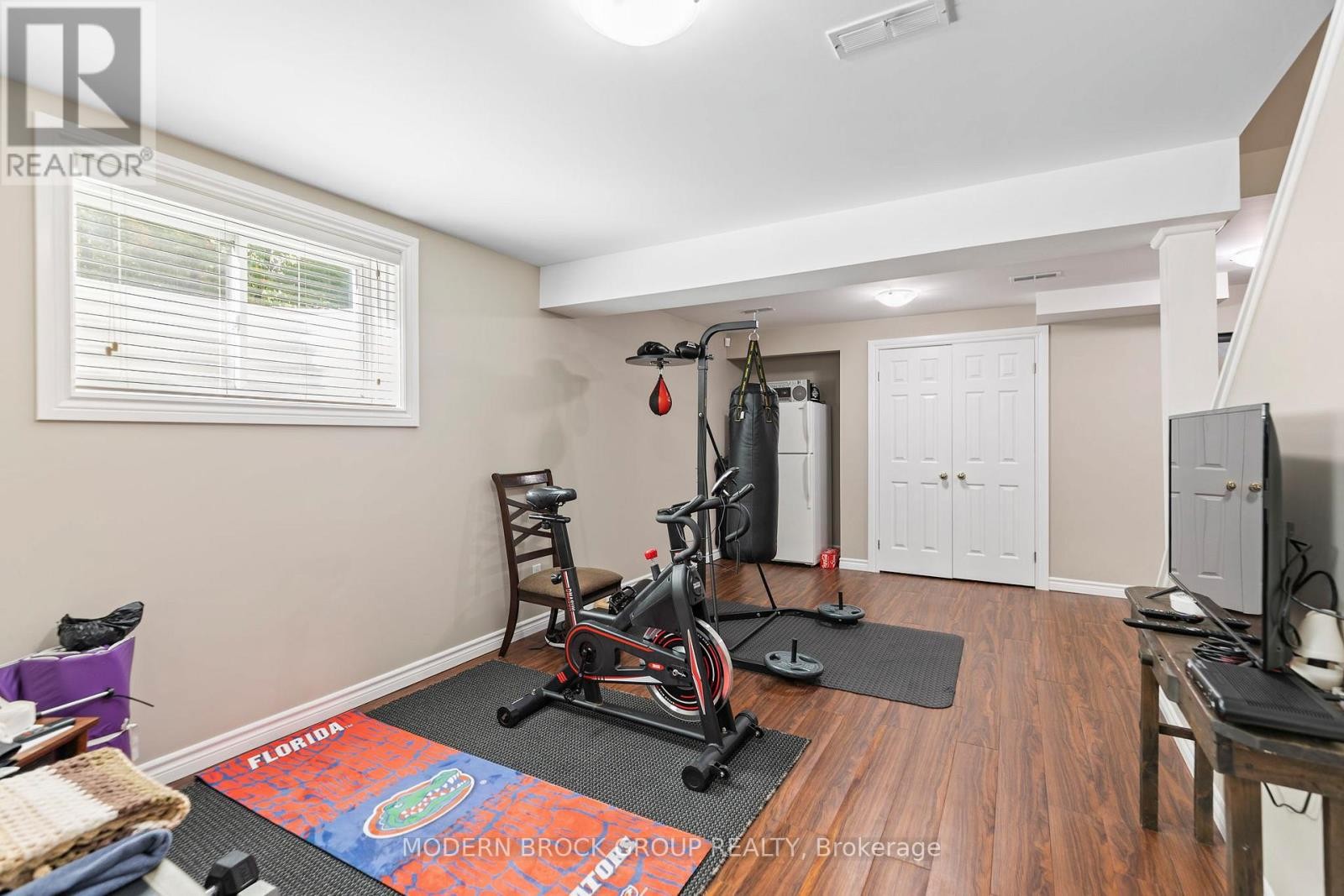 












1021 KINGSWOOD STREET

,
Brockville,




Ontario
K6V7G1

